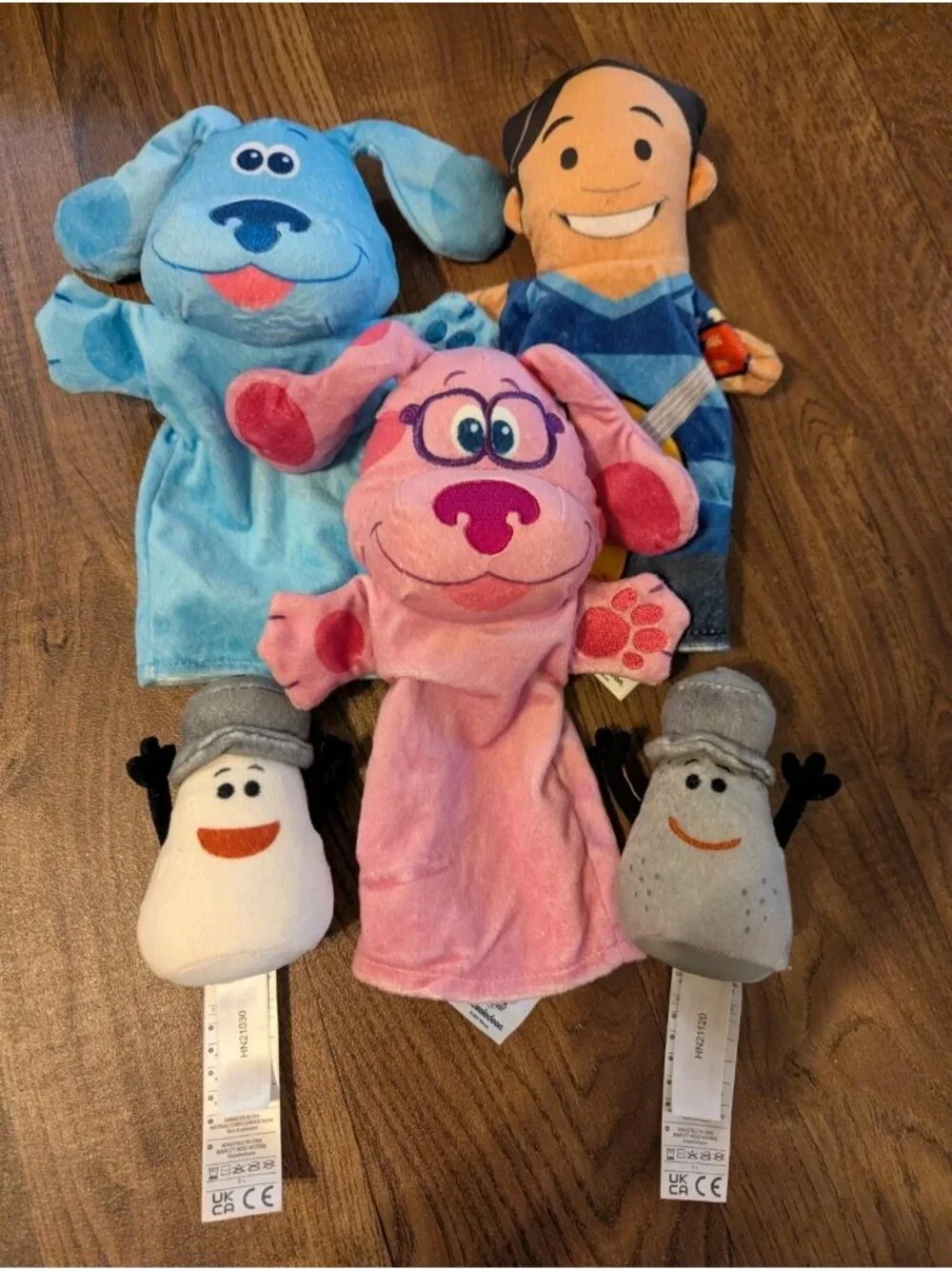 Melissa And Doug Blue's Clues & You Plush Puppets Magenta Josh Salt Pepper Blue